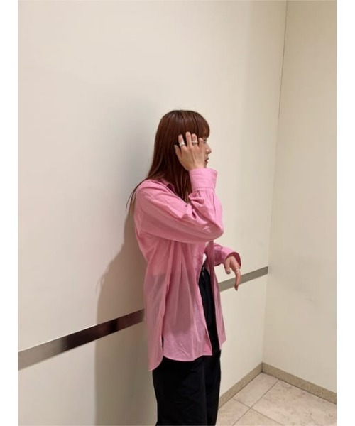 MOUSSY(マウジー)の「SHEER SLIT シャツ(シャツ/ブラウス・レディース・ピンク/アイボリー/ダークブラウン・FREE)」の18枚目の写真
