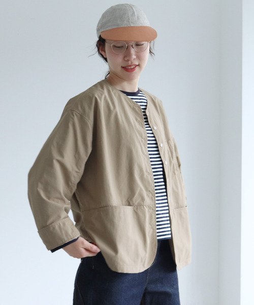 PAR ICI（パーリッシィ）の「リサイクルナイロン ノーカラージャケット (セットアップ対応)（ノーカラージャケット・レディース・ベージュ/ネイビー・FREE）」の2枚目の写真