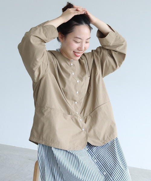 PAR ICI（パーリッシィ）の「リサイクルナイロン ノーカラージャケット (セットアップ対応)（ノーカラージャケット・レディース・ベージュ/ネイビー・FREE）」の12枚目の写真