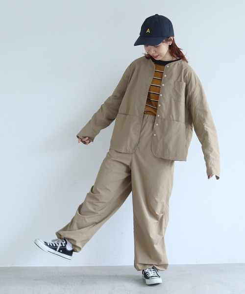 PAR ICI（パーリッシィ）の「リサイクルナイロン ノーカラージャケット (セットアップ対応)（ノーカラージャケット・レディース・ベージュ/ネイビー・FREE）」の15枚目の写真