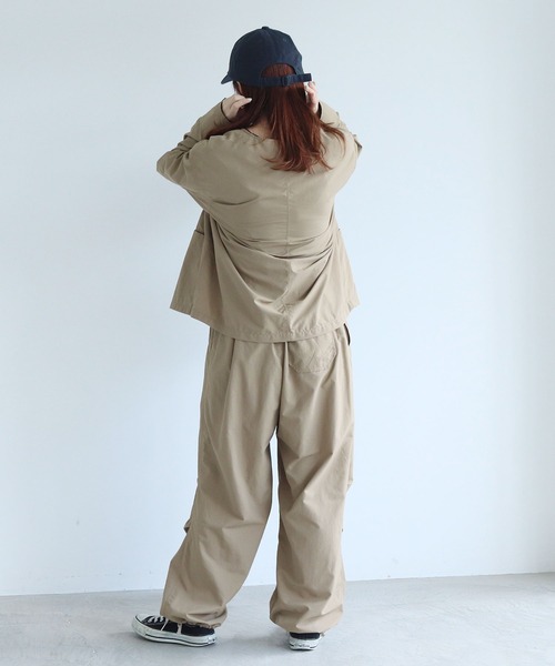 PAR ICI（パーリッシィ）の「リサイクルナイロン ノーカラージャケット (セットアップ対応)（ノーカラージャケット・レディース・ベージュ/ネイビー・FREE）」の16枚目の写真