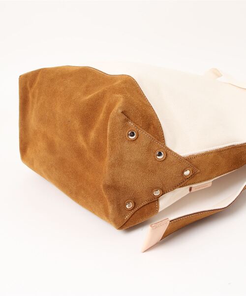 Hender Scheme（エンダースキーマ）の「campus suede shoulder big（ショルダーバッグ・レディース・ブラック/ベージュ/ブラウン系その他・FREE）」の6枚目の写真