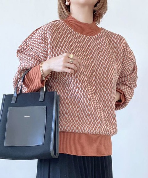 libelle more（リベル モア）の「ジャガード柄ハイネックオーバーニット（ニット/セーター・レディース・ブラック/イエロー/オレンジ/アイボリー・M/L）」の13枚目の写真