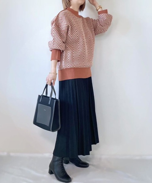 libelle more（リベル モア）の「ジャガード柄ハイネックオーバーニット（ニット/セーター・レディース・ブラック/イエロー/オレンジ/アイボリー・M/L）」の12枚目の写真