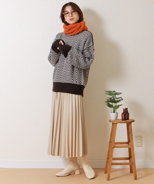 libelle more（リベル モア）の「ジャガード柄ハイネックオーバーニット（ニット/セーター・レディース・ブラック/イエロー/オレンジ/アイボリー・M/L）」の16枚目の写真