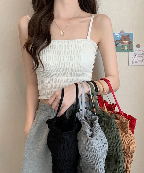 ALTROSE(アルトローズ)の「【ストラップ取り外し可】カップ付き 2WAY シャーリング キャミソール インナー(キャミソール・レディース・グレー/ブラック/キャメル/ホワイト・FREE)」の17枚目の写真
