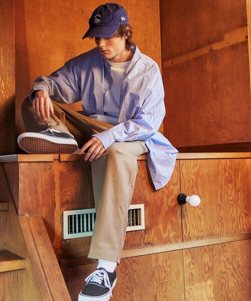 FREAK'S STORE（フリークスストア）の「WEB限定 Relax Fit リラックスフィット バンドカラーシャツ/ストライプ/クレリック（シャツ/ブラウス・メンズ・ホワイト/チャコールグレー/ブラック/ベージュ/オリーブ/サックスブルー/ストライプ/サックスブルー系2・SMALL/MEDIUM/LARGE）」の22枚目の写真