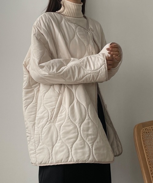 Louere（ルエレ）の「配色パイピングキルティングコート（ダウンジャケット/コート・レディース・ブラック/アイボリー/ブラウン・SMALL/MEDIUM/LARGE）」の2枚目の写真