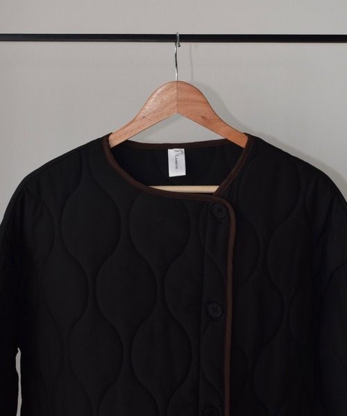 Louere（ルエレ）の「配色パイピングキルティングコート（ダウンジャケット/コート・レディース・ブラック/アイボリー/ブラウン・SMALL/MEDIUM/LARGE）」の9枚目の写真