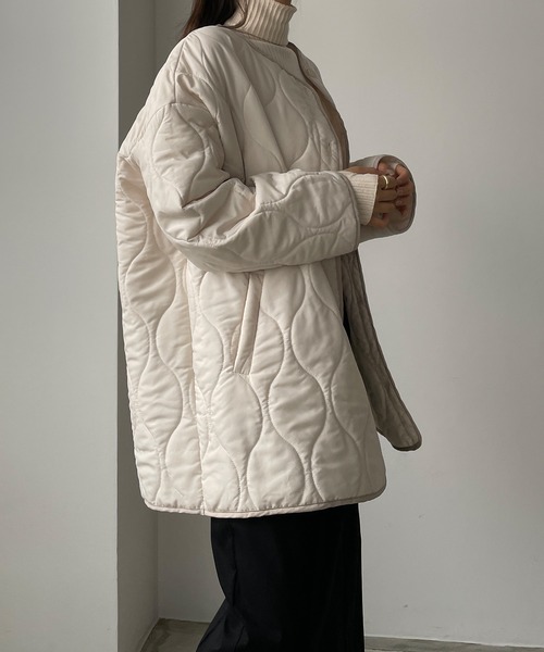 Louere（ルエレ）の「配色パイピングキルティングコート（ダウンジャケット/コート・レディース・ブラック/アイボリー/ブラウン・SMALL/MEDIUM/LARGE）」の11枚目の写真