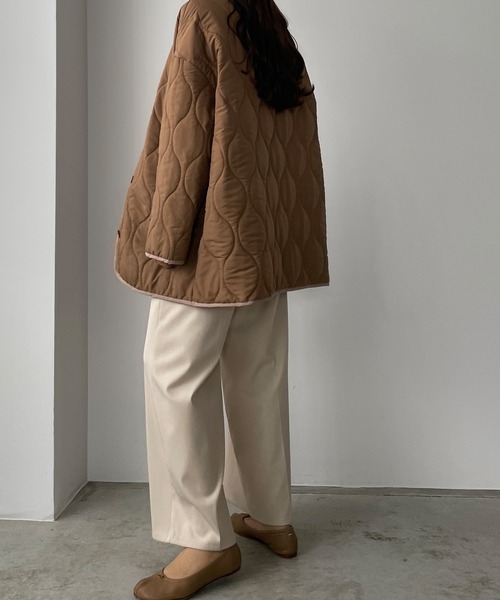 Louere（ルエレ）の「配色パイピングキルティングコート（ダウンジャケット/コート・レディース・ブラック/アイボリー/ブラウン・SMALL/MEDIUM/LARGE）」の22枚目の写真