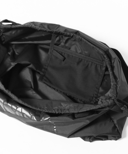 POLeR(ポーラー)の「POLeR/ポーラー SHOULDER ECO BAG ショルダーバック パッカブル(エコバッグ/サブバッグ・メンズ・ブルー/ブラック/パープル/ホワイト/ライトグリーン・ONE SIZE)」の9枚目の写真