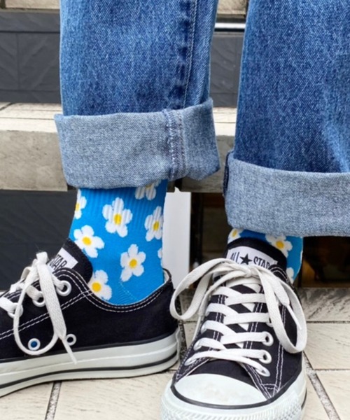 WEGO（ウィゴー）の「WEGO/総柄フラワーソックス（ソックス/靴下・レディース・ホワイト/グリーン/ピンク/オレンジ/ブルー・FREE）」の3枚目の写真