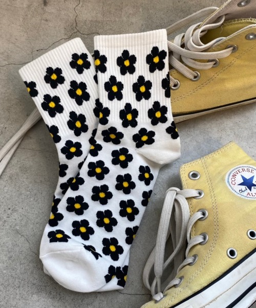 WEGO（ウィゴー）の「WEGO/総柄フラワーソックス（ソックス/靴下・レディース・ホワイト/グリーン/ピンク/オレンジ/ブルー・FREE）」の6枚目の写真