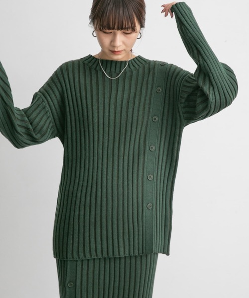 KBF(ケイビーエフ)の「アシメオープンデザインリブニット(ニット/セーター・レディース・ネイビー/グリーン/ベージュ系その他・ONE)」の1枚目の写真