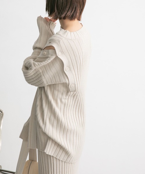 KBF(ケイビーエフ)の「アシメオープンデザインリブニット(ニット/セーター・レディース・ネイビー/グリーン/ベージュ系その他・ONE)」の20枚目の写真