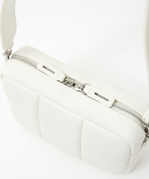 ADD CULUMN（アドカラム）の「【ADD CULUMN】スクエアショルダーバッグ（ショルダーバッグ・レディース・ベージュ/ホワイト・フリー）」の11枚目の写真