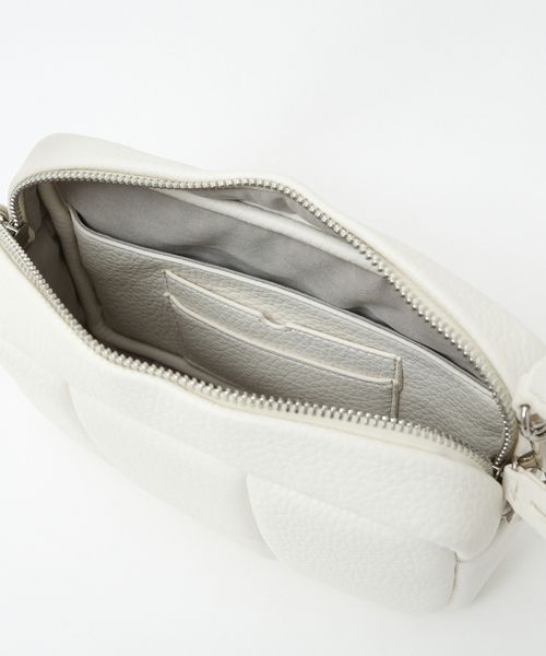 ADD CULUMN（アドカラム）の「【ADD CULUMN】スクエアショルダーバッグ（ショルダーバッグ・レディース・ベージュ/ホワイト・フリー）」の13枚目の写真