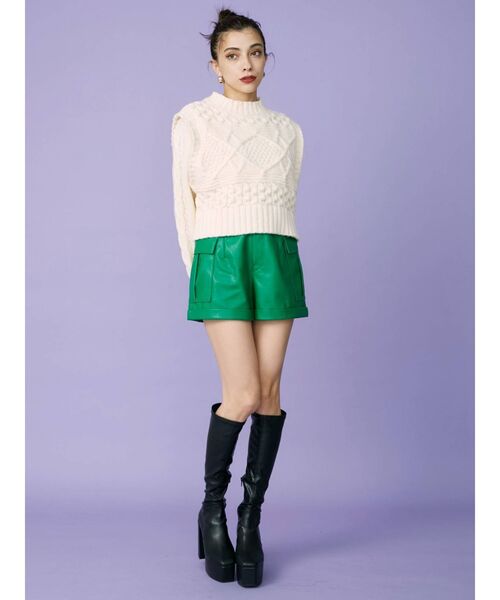 EVRIS（エヴリス）の「フェイクレザーサイドポケットショートパンツ（その他パンツ・レディース・グリーン/ブラック/ホワイト・MEDIUM/SMALL）」の10枚目の写真