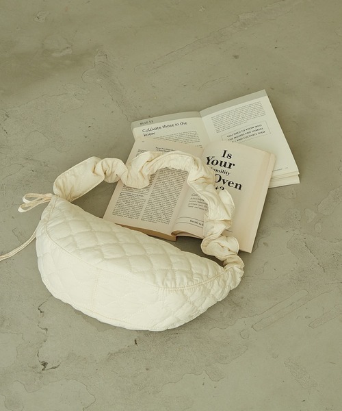 paravion(パラビオン)の「【トレンドのドロストデザイン】【長さの調整可能】ソフトキルトショルダーバッグ(ショルダーバッグ・レディース・ベージュ/アイボリー/ブラック・FREE)」の14枚目の写真