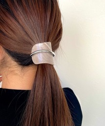 tone（トーン）の「【KuKuLu TOKYO】アクリル × メタル ウェーブ ライン ヘアーカフ/ポニーフック（ヘアピン）」