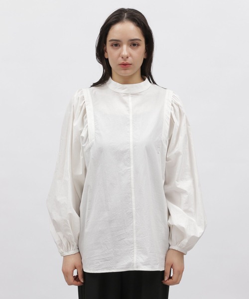 LAKOLE(ラコレ)の「ボリュームスリーブシャツ / 188327(シャツ/ブラウス・レディース・ブラック/オフホワイト・SMALL/MEDIUM)」の5枚目の写真