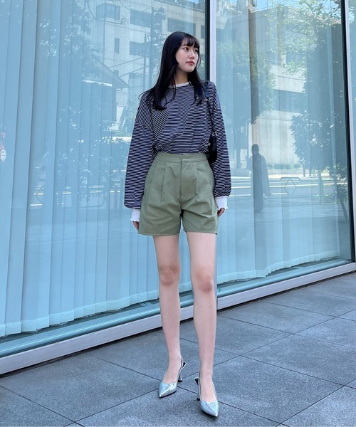 EPIMI E'PIMMY(エピミエピミー)の「タックチノハーフパンツ(チノパンツ・レディース・ブラック/カーキ/ベージュ・MEDIUM)」の9枚目の写真