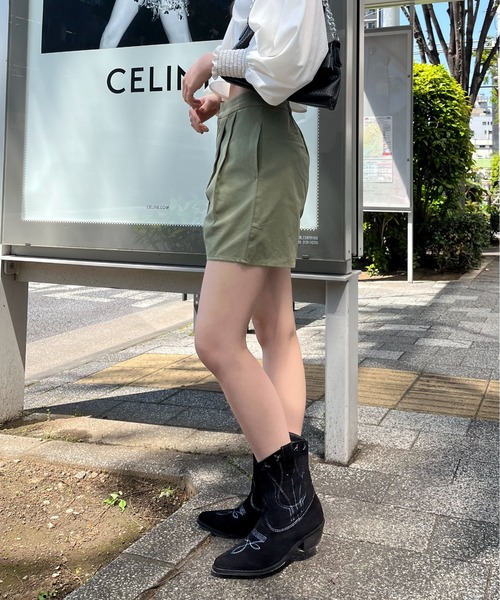 EPIMI E'PIMMY(エピミエピミー)の「タックチノハーフパンツ(チノパンツ・レディース・ブラック/カーキ/ベージュ・MEDIUM)」の11枚目の写真