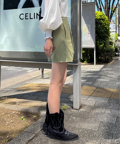 EPIMI E'PIMMY(エピミエピミー)の「タックチノハーフパンツ(チノパンツ・レディース・ブラック/カーキ/ベージュ・MEDIUM)」の17枚目の写真