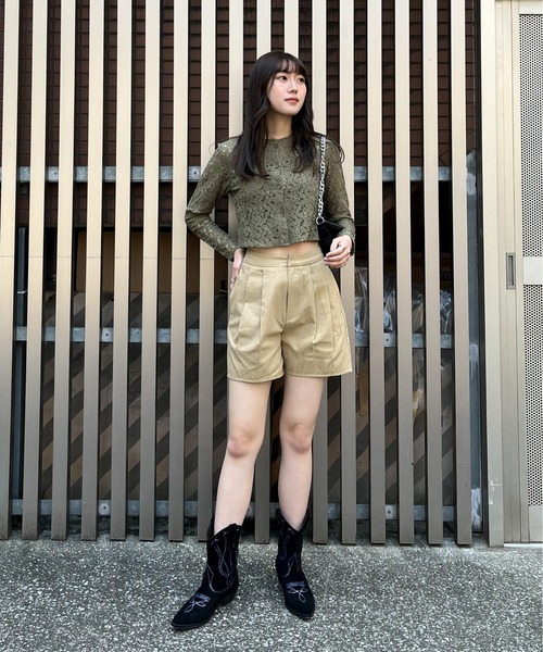 EPIMI E'PIMMY(エピミエピミー)の「タックチノハーフパンツ(チノパンツ・レディース・ブラック/カーキ/ベージュ・MEDIUM)」の10枚目の写真