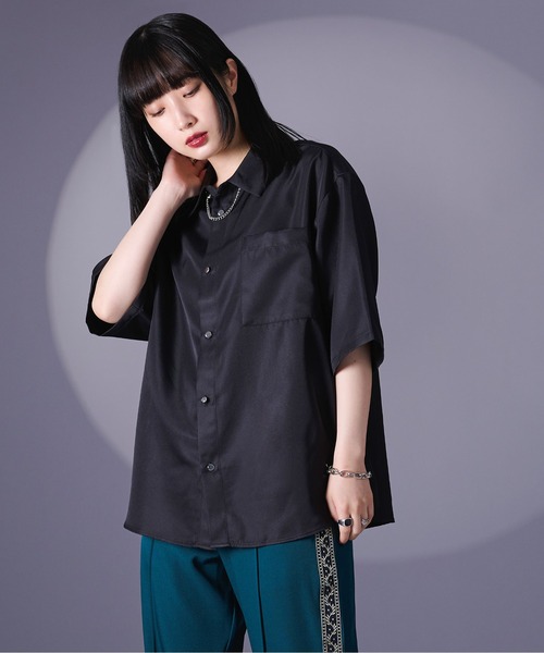 Ellno Loset（エルノロゼット）の「チェーン付シャツ（シャツ/ブラウス・メンズ・ブラック/オフホワイト・SMALL/MEDIUM/LARGE）」の11枚目の写真