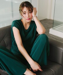 Tiaclasse（ティアクラッセ）の「【2点セット】クリスタルプリーツセットアップ（セットアップ）」