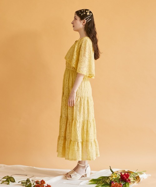 axes femme（アクシーズファム）の「ケープ風レースティアード 