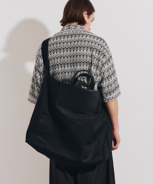 tk.TAKEO KIKUCHI（ティーケータケオキクチ）の「◆ADAMPATEK 別注 キャンバス×シンセティックレザービッグショルダートートバッグ（トートバッグ・メンズ・ブラック・00）」の15枚目の写真