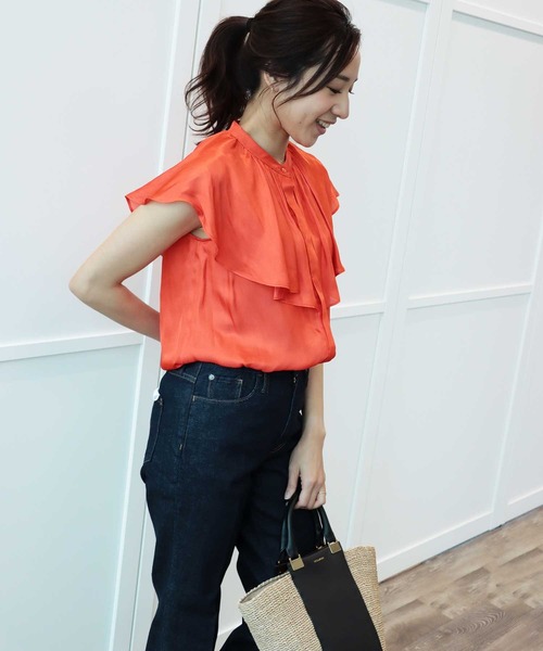 Jines(ジネス)の「割繊サテン ケープカラーブラウス(シャツ/ブラウス・レディース・ベージュ/レッド/カーキ・38)」の22枚目の写真