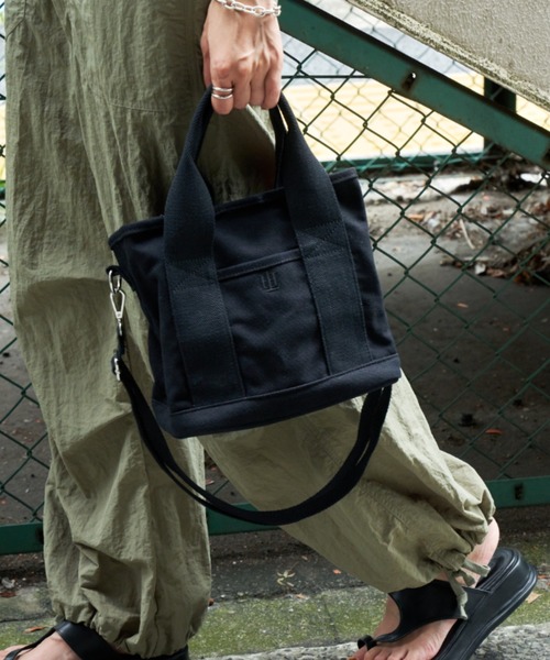 Auntie Rosa Holiday（アンティローザホリデー）の「2WAYキャンバスミニトート（トートバッグ・レディース・アイボリー/ブラック/カーキ・FREE）」の15枚目の写真