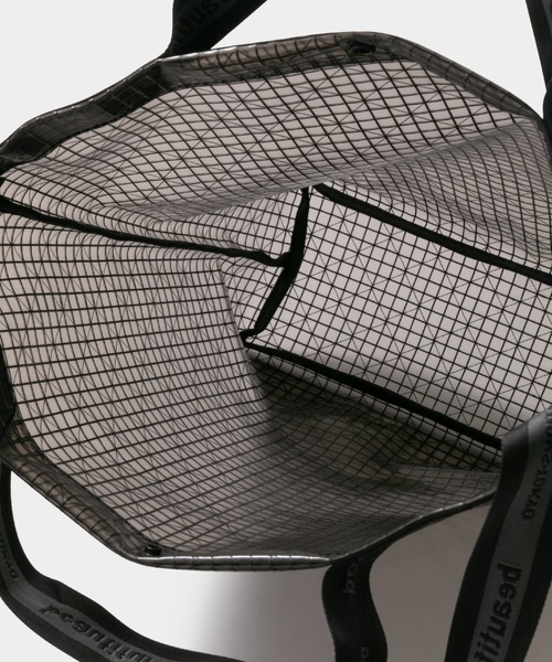 beautiful people（ビューティフルピープル）の「beautiful people plaid vinyl logo tape shoulder bag 7345611931（ショルダーバッグ・レディース・ブラック・FREE）」の2枚目の写真