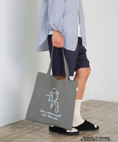 BEAMS JAPAN(ビームス ジャパン)の「小津安二郎監督 × BEAMS JAPAN / アニバーサリー ロゴ トートバッグ(トートバッグ・メンズ・チャコールグレー/オフホワイト・ONE SIZE)」の5枚目の写真