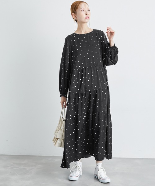 ROPE' PICNIC(ロペピクニック)の「【一部店舗限定】アソート柄ティアードワンピース(ワンピース・レディース・ブラック/ホワイト系その他/ブラック系その他・38)」の4枚目の写真