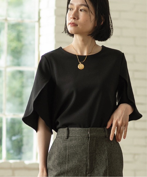 OPAQUE.CLIP（オペークドットクリップ）の「◆チューリップフレアスリーブカットソー【洗濯機洗い可】（Tシャツ/カットソー・レディース・ボルドー/ブラック/ブルー系7/オフホワイト・42/40/38/36）」の3枚目の写真