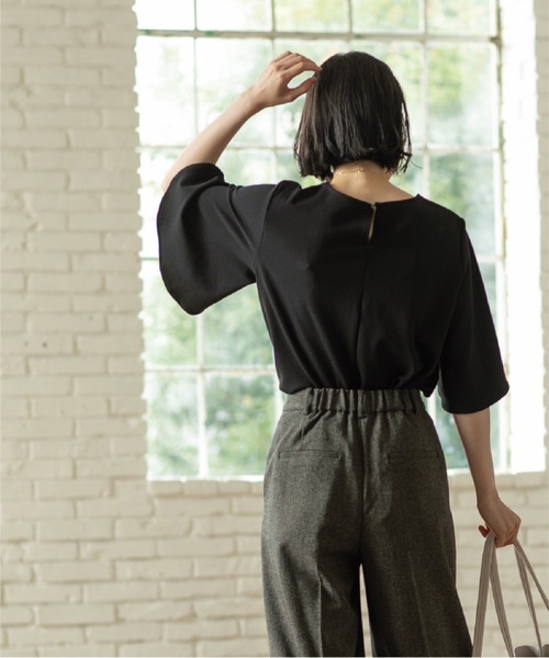 OPAQUE.CLIP（オペークドットクリップ）の「◆チューリップフレアスリーブカットソー【洗濯機洗い可】（Tシャツ/カットソー・レディース・ボルドー/ブラック/ブルー系7/オフホワイト・42/40/38/36）」の8枚目の写真