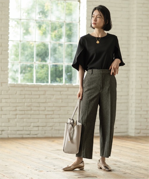 OPAQUE.CLIP（オペークドットクリップ）の「◆チューリップフレアスリーブカットソー【洗濯機洗い可】（Tシャツ/カットソー・レディース・ボルドー/ブラック/ブルー系7/オフホワイト・42/40/38/36）」の9枚目の写真