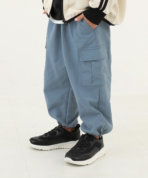 devirock（デビロック）の「【DANCE】ドローコード カーゴパンツ（カーゴパンツ・キッズ・ピンク系3/ブルーグレー/ダークオリーブ/ブラック/ライトグレー/パープル系・120cm/140cm/100cm/160cm/130cm/110cm/150cm）」の4枚目の写真