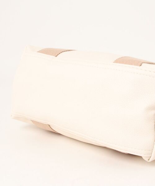 salle de bal（サルデバル）の「polka polka / ポルカポルカ 合皮 ファスナー 仕切りトート ランチトート SDI（トートバッグ・レディース・ダークブラウン/アイボリー/カーキ/ライトブラウン/ダークグレー/ブラック/ベージュ・FREE）」の12枚目の写真