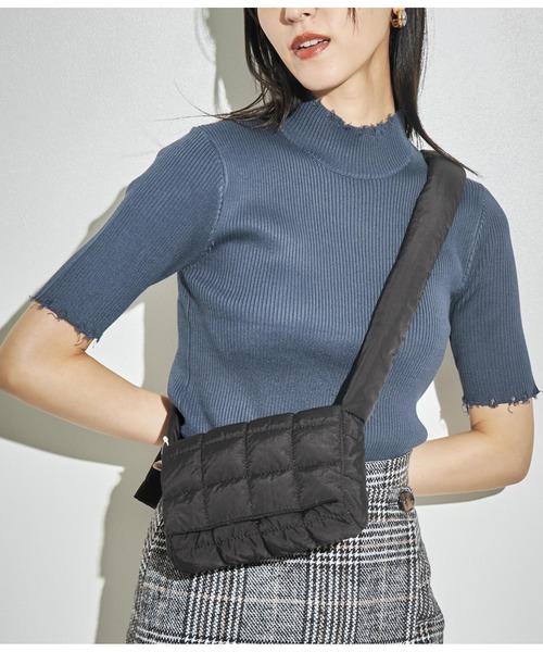 ANAP(アナップ)の「ナイロンキルティングミニショルダーバック(ショルダーバッグ・レディース・グリーン/レッド/アイボリー/ブラック・FREE)」の12枚目の写真