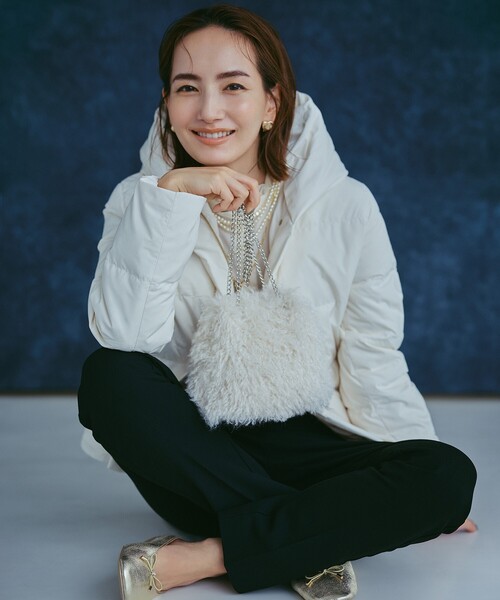 OPAQUE.CLIP（オペークドットクリップ）の「◆【2WAY】ラム風フェイクファーミニショルダーバッグ（ショルダーバッグ・レディース・チャコールグレー/ブラウン系/オフホワイト・00）」の4枚目の写真