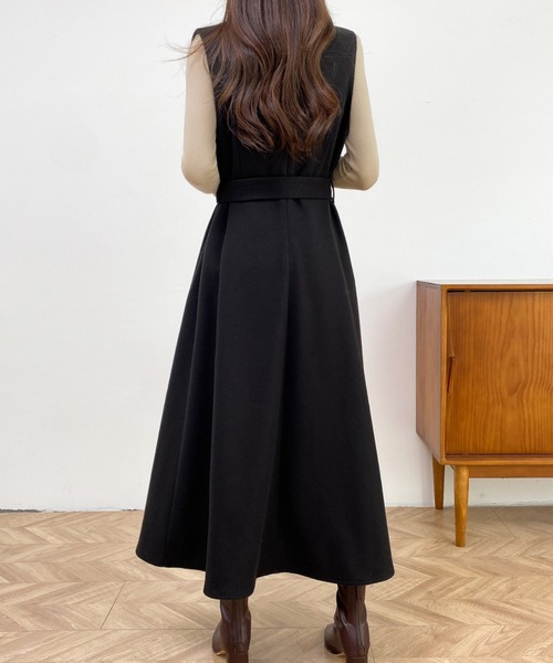 ABITOKYO（アビトーキョー）の「ウエストマークケープデザインキーネックジャンパースカート（ジャンパースカート・レディース・ベージュ系その他/ベージュ/ブラック・XL/L/M）」の4枚目の写真