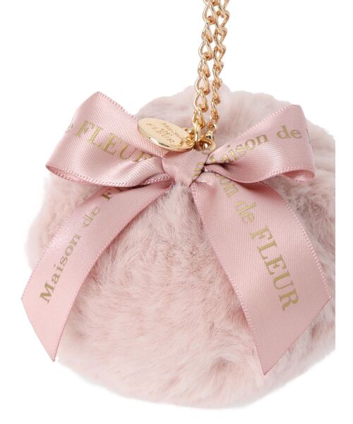 Maison de FLEUR（メゾンドフルール）の「リボンファーチャーム
