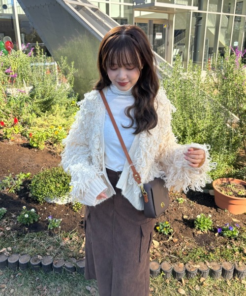 ISOOK(アイスー)の「【ISOOK / アイスー】フェイクレザーショルダーバッグ / サイズ展開あり レトロ ミニ ポーチ ZOZOTOWN限定(ショルダーバッグ・レディース・ブラウン・S/M)」の2枚目の写真