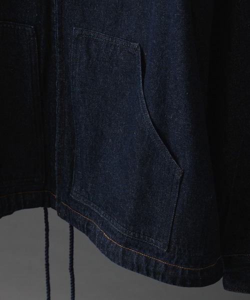 ADAM ET ROPE'(アダムエロペ)の「【コットンUSA】ルーズシルエット デニム フード ブルゾン / セットアップ対応 / UNISEX(デニムジャケット・メンズ・ネイビー/ブラック系その他・L/M)」の3枚目の写真